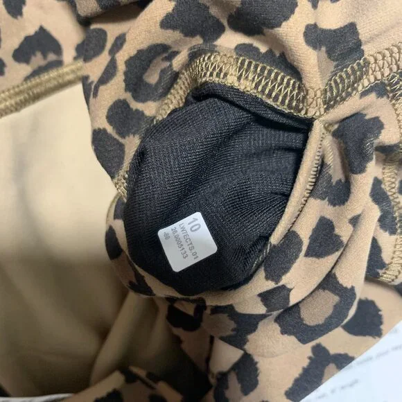 Lululemon NWT lululemon Align No Lin High-Rise Short 6 size 10 True Leopard Mul
